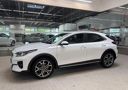 Kia XCeed 1.4 T-GDI OPF SPIRIT KLIMAAUTO NAVI SHZ