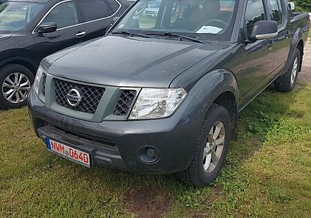Nissan Navara Pickup Double Cab XE 4X4