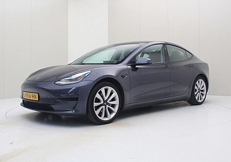 Tesla Model 3 Standard RWD Plus [ TREKHAAK+19'' LMV+AU
