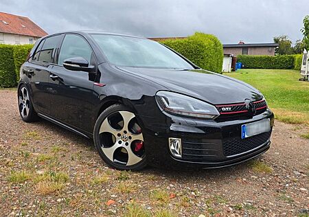 VW Golf Volkswagen 2.0 TSI GTI