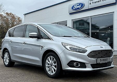 Ford S-Max Titanium*AHK*Standheizung*Bus.Pkt1*8xR.*