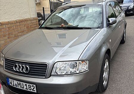 Audi A6 2.4 multitronic Avant -