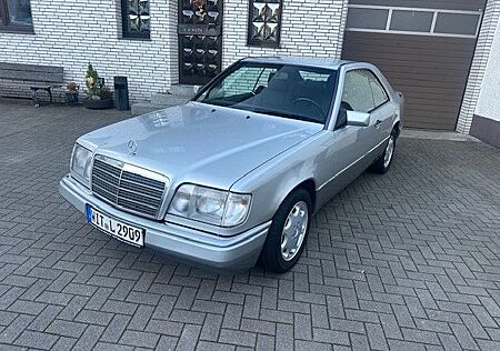 Mercedes-Benz E 320 W124 Coupe Automatik