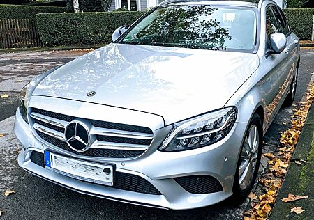 Mercedes-Benz C 180 T - Avantgarde- 9G - LED - Panorama