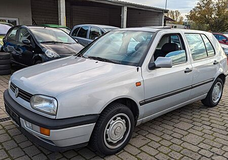VW Golf Volkswagen 1.8 H Oldtimer Automatik Anhkpl. SDach Tüv