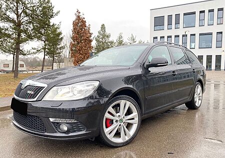 Skoda Octavia 2.0 TDI RS Aut DSG Navi Xen LED PDC