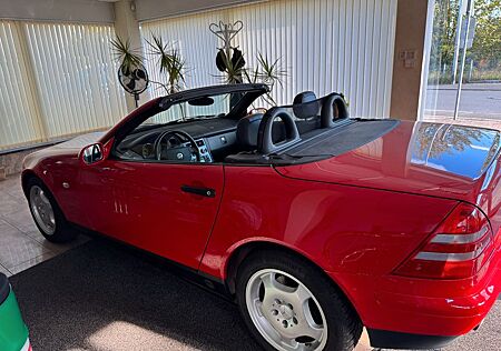 Mercedes-Benz SLK 200 -