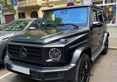 Mercedes-Benz G 400 G400 d AMG Schwarz Matt super Ausstattung Sthzg