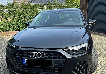 Audi A1 advanced Sportback Winterreifen inklusive !!