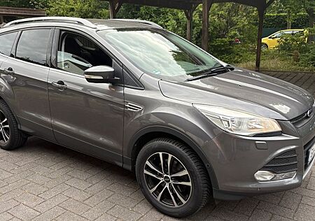Ford Kuga 1,5 EcoBoos, TÜVNeu, SHZ, Klima, Parkass,