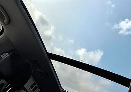 VW Sharan Volkswagen 2.0 TDI DSG BlueMotion Tech Highline ...