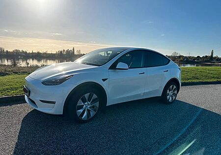 Tesla Model Y Long Range Dual Motor AWD Long Range