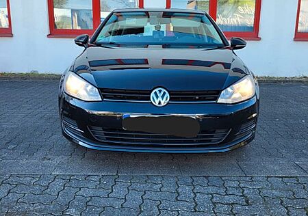 VW Golf Volkswagen 1.2 TSI BMT Comfortline