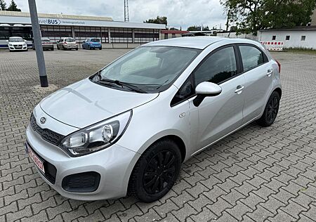 Kia Rio 1.4 Edition 7 Klima Scheckheft TÜV 04/27