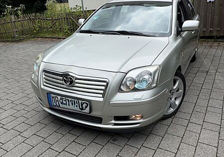 Toyota Avensis Executive 2,0-l-VVT-i Automatik Exec...