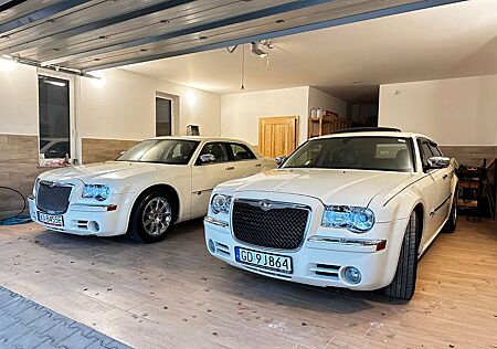 Chrysler 300C 5.7 V8 HEMI. Zustand eines neuen Autos.