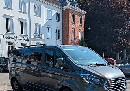 Ford Tourneo Custom L2 Titanium X 320