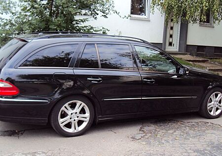 Mercedes-Benz E 280 T Avantgarde **VOLLAUSSTATTUNG** Schwarz