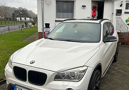 BMW X1 xDrive18d - PANORAMA