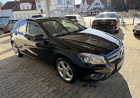 Mercedes-Benz A 180 7G Style Navi Leder PDC Spurssiste