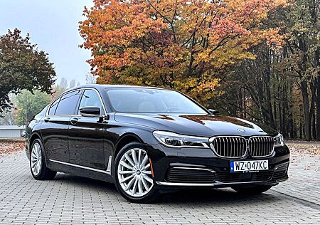 BMW 750Li - Vollausstattung und exzellentem Zustand