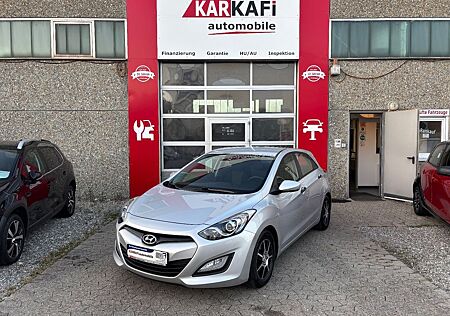 Hyundai i30 Classic-1-HAND