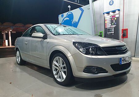 Opel Astra 1.6 TWINPORT Edition Edition