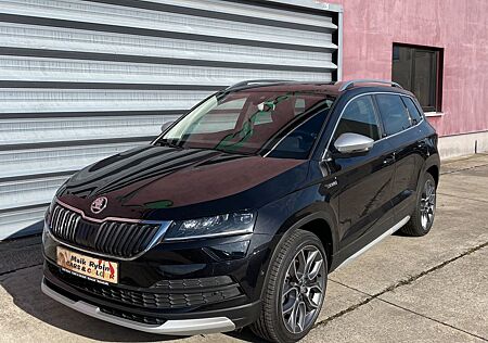 Skoda Karoq Scout 4x4 DSG/LED/ACC/PANO/AHK/STANDHZG