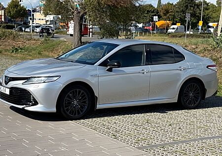 Toyota Camry 2,5-l-VVT-i Hybrid Business Edition Au...
