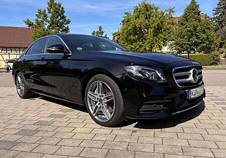 Mercedes-Benz E 400 4MATIC AMG Line Autom. AMG Line