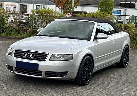 Audi A4 2.4 Multitronic Cabriolet - V6