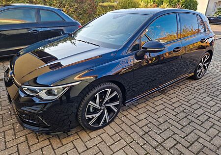 VW Golf Volkswagen 2.0 TDI SCR DSG 110kW R-Line Variant R-Line