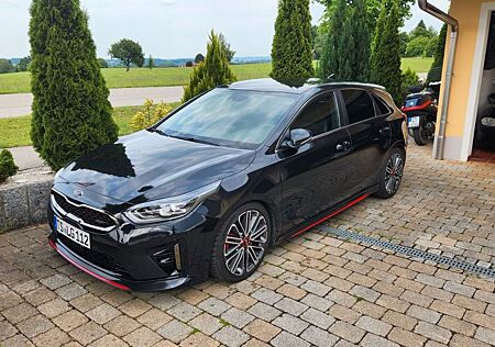 Kia Cee'd Ceed 1.6 T-GDI DCT GT