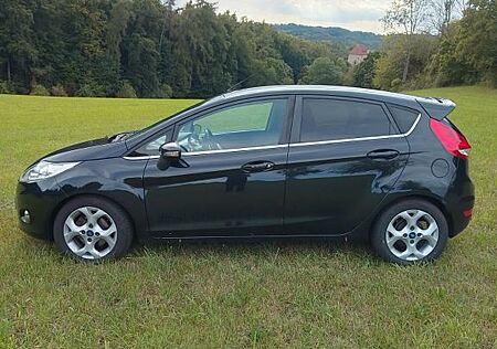 Ford Fiesta 1,6 TDCi 70kW DPF Titanium Titanium