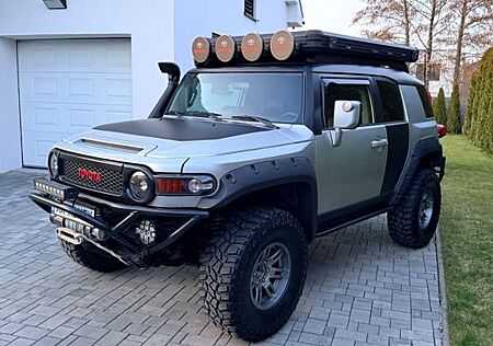 Toyota FJ Cruiser FJ