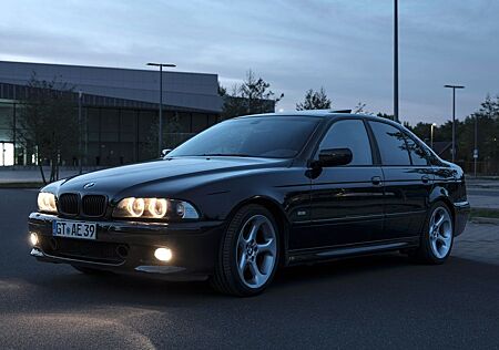 BMW 530i M-Paket ab Werk