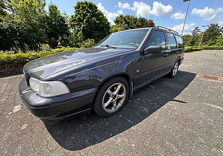 Volvo V70 /Top Zustand
