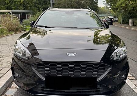 Ford Focus 1,0 EcoBoost 92kW ST-Line Turnier ST-Line