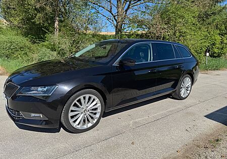 Skoda Superb 2.0 TDI SCR 140 G tec DSG Ambition Co...