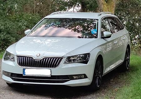 Skoda Superb 2.0 TDI SCR 140kW DSG 4x4 Style Combi...
