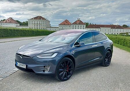 Tesla Model X Performance Ludicrous "Free Charging"