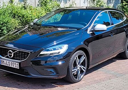 Volvo V40 D3 R Design 2019