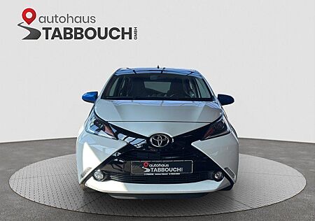Toyota Aygo (X) -PLAY TOUCH+TEMP+BLUETOOTH+KAMERA+ISOFI