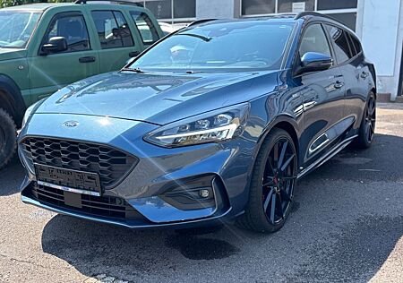 Ford Focus Turnier ST-Line
