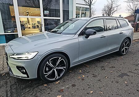 Volvo V60 B4 Ultra Dark Massage / Akustik