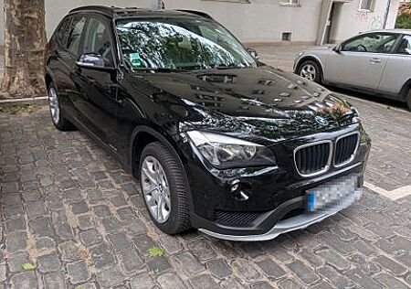 BMW X1 sDrive18i - 2. Hand, Klima, Winterreifen