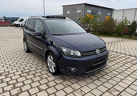 VW Touran Volkswagen 2.0 TDI DSG PANO/7-SITZER/AHK