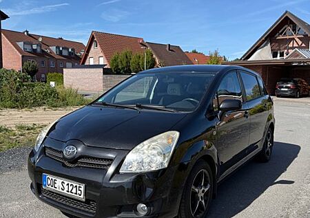 Toyota Corolla Verso 2.2-l-D-4D -