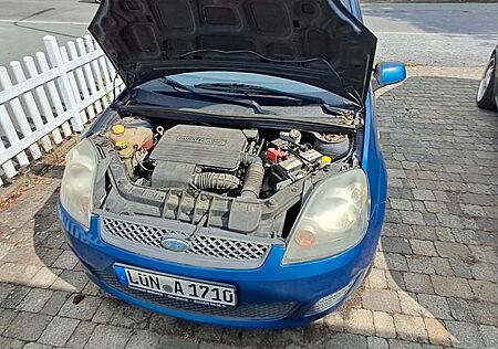 Ford Fiesta 1,4 16V Style EST Style