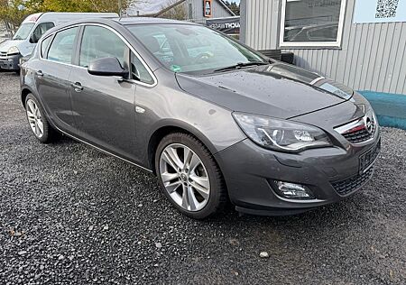 Opel Astra J Lim. 5-trg. Innovation